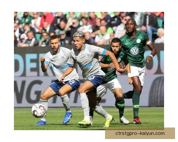 德甲门兴近期状态回暖，逆转表现值得关注