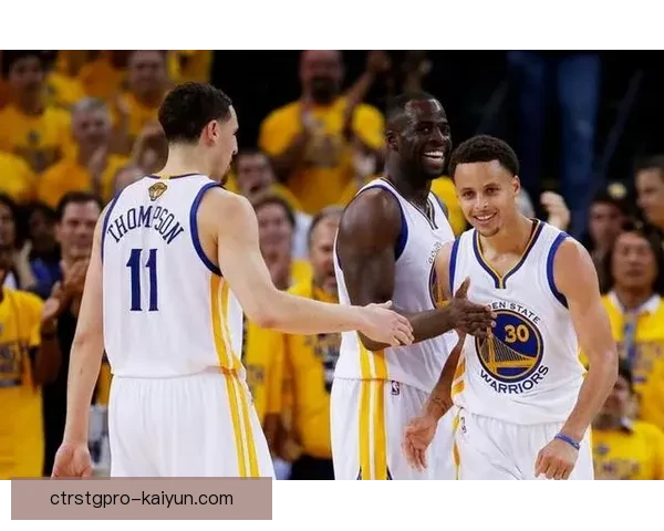 亨利在阿森纳时期表现稳健，成为球队历史最佳射手之一