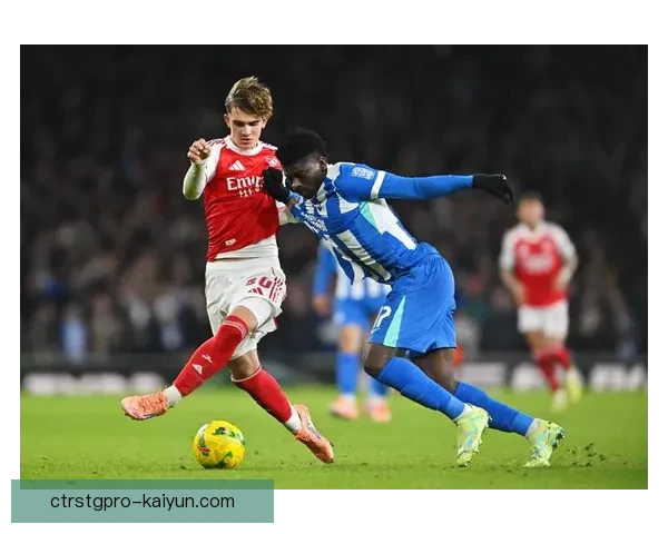 萨卡对阿森纳俱乐部的承诺持续加强，展现出稳定的个人表现。