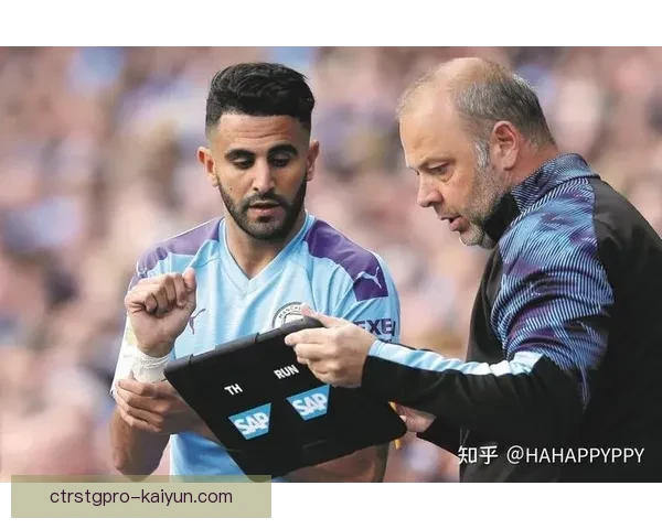 桑保利执教风格与战术理念对现代足球的持续影响